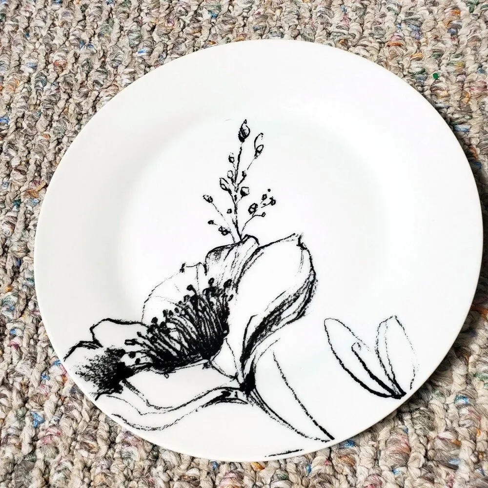 Lot Of 2 Kelly Ventura White Black Watercolor Floral Print Porcelain Plates 8